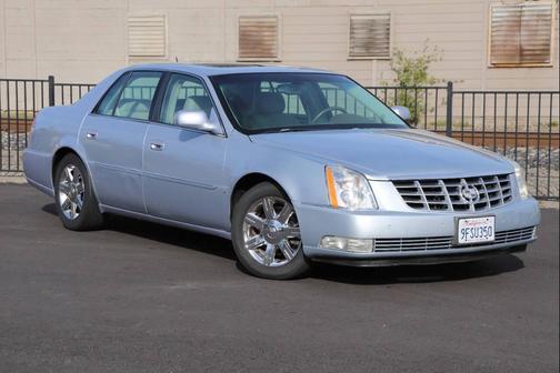 2006 Cadillac DTS Luxury