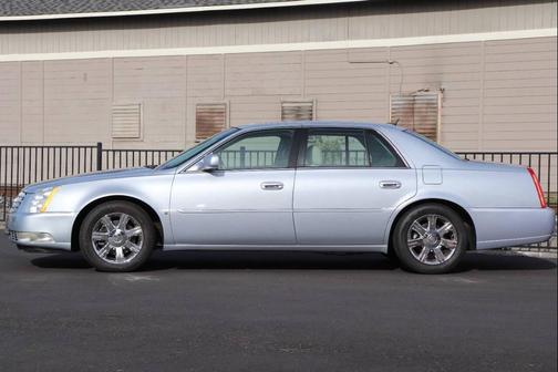 2006 Cadillac DTS Luxury