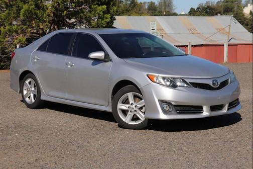 2014 Toyota Camry SE