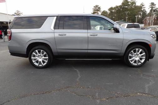 2023 Chevrolet Suburban 2WD High Country