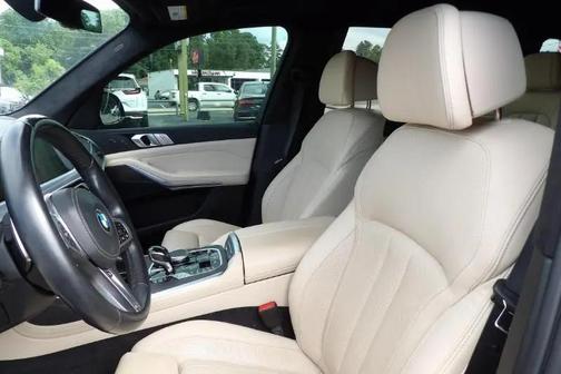 Black 2022 BMW X7 xDrive40i
