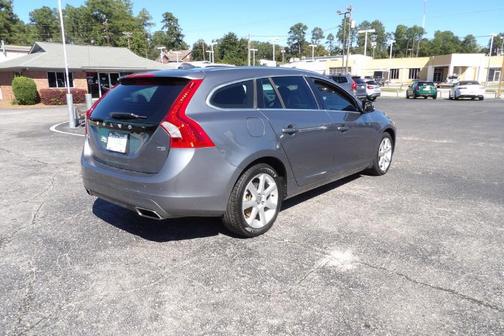 2017 Volvo V60 T5 Premier