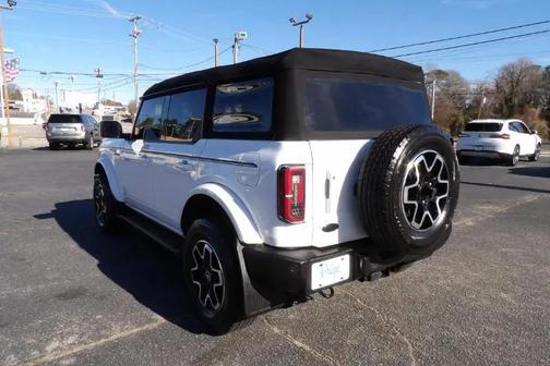 2023 Ford Bronco Base 4-Door w/Advanced
