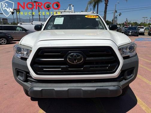 2019 Toyota Tacoma SR