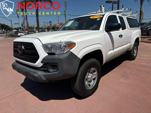 2019 Toyota Tacoma SR