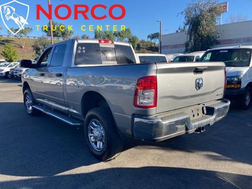 2020 RAM 2500 Tradesman Crew Cab 4X4 6'4' Box