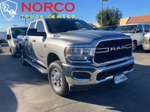 2020 RAM 2500 Tradesman Crew Cab 4X4 6'4' Box