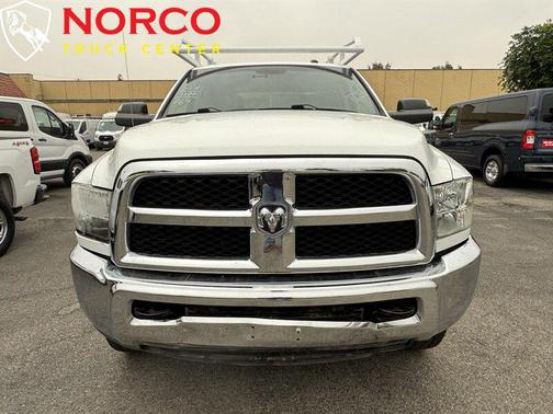 2018 RAM 3500 Tradesman Crew Cab 4x4 8' Box