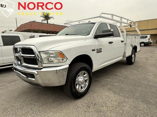 2018 RAM 3500 Tradesman Crew Cab 4x4 8' Box