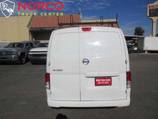 2017 Nissan NV200 SV