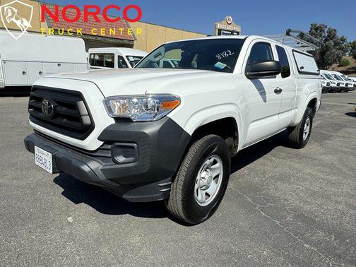2022 Toyota Tacoma SR