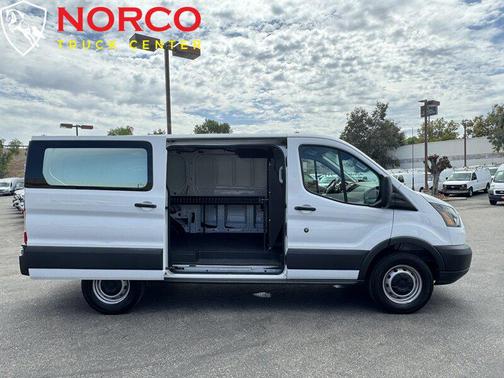 2017 Ford Transit-250 Base