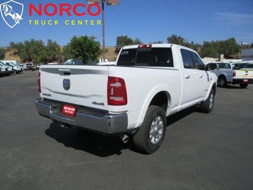2020 RAM 2500 Laramie Crew Cab 4X4 6'4' Box