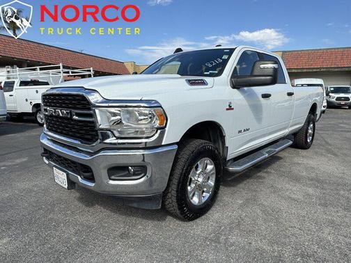 2024 RAM 2500 Big Horn Crew Cab 4x4 8' Box