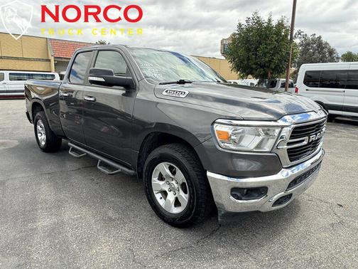Granite Crystal Metallic Clearcoat 2019 RAM 1500 Big Horn