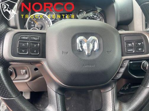 Bright White Clearcoat 2021 RAM 3500 Tradesman Crew Cab 4x2 8' Box