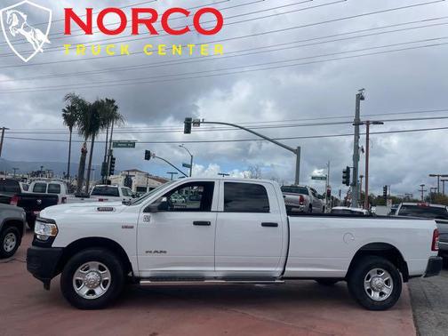 2021 RAM 3500 Tradesman Crew Cab 4x2 8' Box