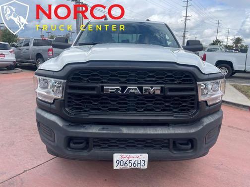2021 RAM 3500 Tradesman Crew Cab 4x2 8' Box