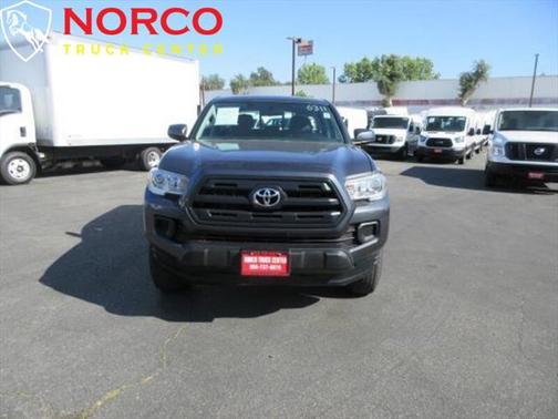 2017 Toyota Tacoma SR