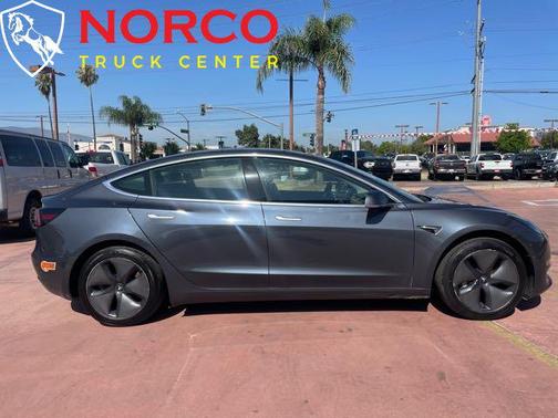 2020 Tesla Model 3 Standard Range Plus