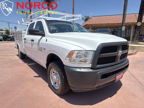 2017 RAM 2500 Tradesman Crew Cab 4x2 8' Box