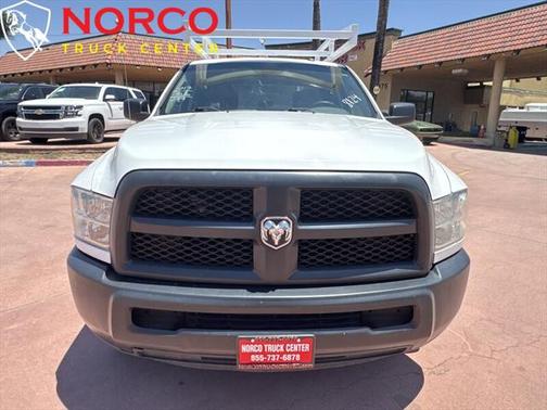 2017 RAM 2500 Tradesman Crew Cab 4x2 8' Box