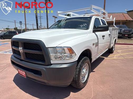 2017 RAM 2500 Tradesman Crew Cab 4x2 8' Box