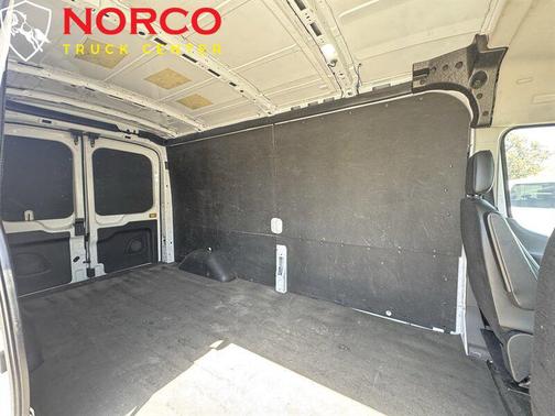 Oxford White 2023 Ford Transit-250 Base
