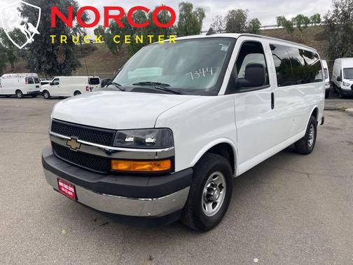 2018 Chevrolet Express 3500 LT