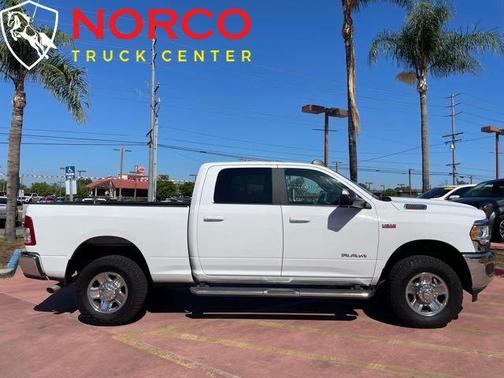 2021 RAM 2500 Big Horn Crew Cab 4x4 6'4' Box