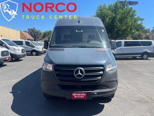 2019 Mercedes-Benz Sprinter 2500 Standard Roof