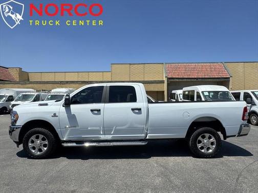 2023 RAM 2500 Big Horn Crew Cab 4x4 8' Box