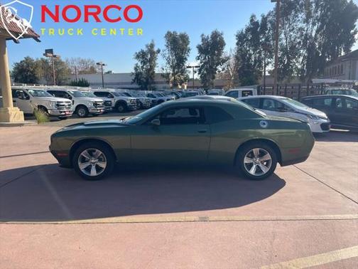 2022 Dodge Challenger SXT