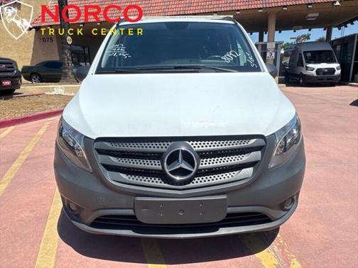 2017 Mercedes-Benz Metris Base