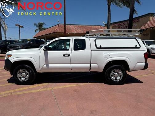 2018 Toyota Tacoma SR