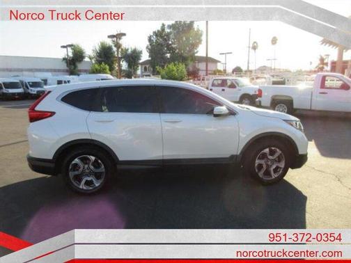 Photo 5 of 24 of 2017 Honda CR-V EX-L