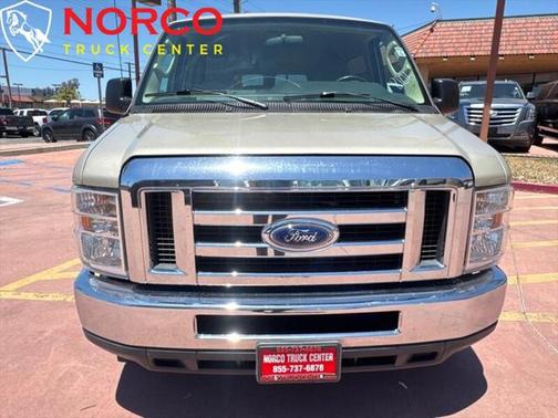 2013 Ford E350 Super Duty XLT