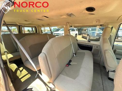 2013 Ford E350 Super Duty XLT