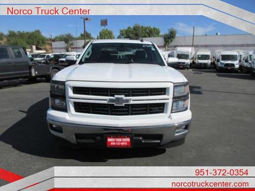 Photo 2 of 24 of 2015 Chevrolet Silverado 1500 LT
