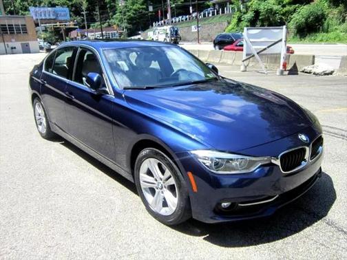 2017 BMW 330 330i xDrive SULEV Sedan