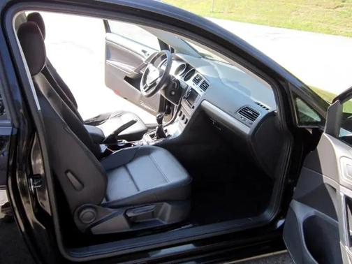 2015 Volkswagen Golf TSI S 2-Door