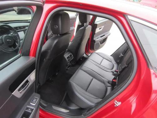 2018 Jaguar XF 25t Premium