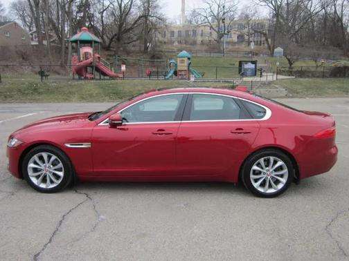 2018 Jaguar XF 25t Premium