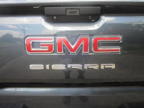 Green 2020 GMC Sierra 1500 SLE