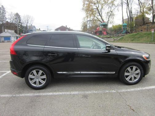 2016 Volvo XC60 T6 Platinum