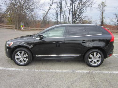 2016 Volvo XC60 T6 Platinum