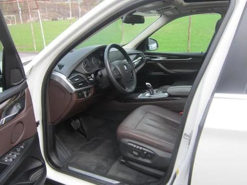 White 2014 BMW X5 xDrive35i