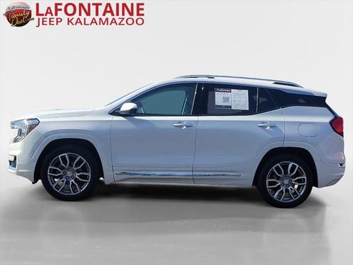 2023 GMC Terrain Denali