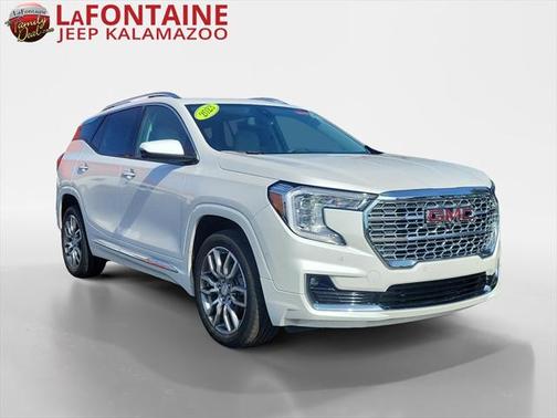 2023 GMC Terrain Denali