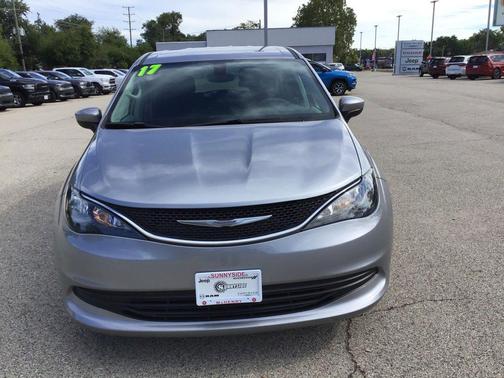 2017 Chrysler Pacifica Touring